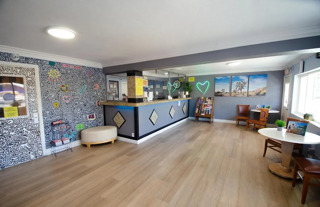 Super 8 By Wyndham Las Vegas North Strip/Fremont St. Area-1
