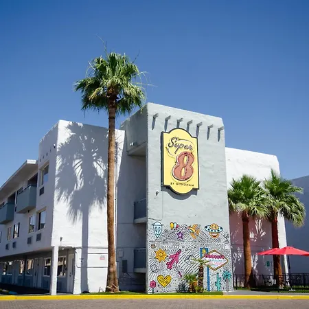 Super 8 By Wyndham Las Vegas North Strip/Fremont St. Area-3